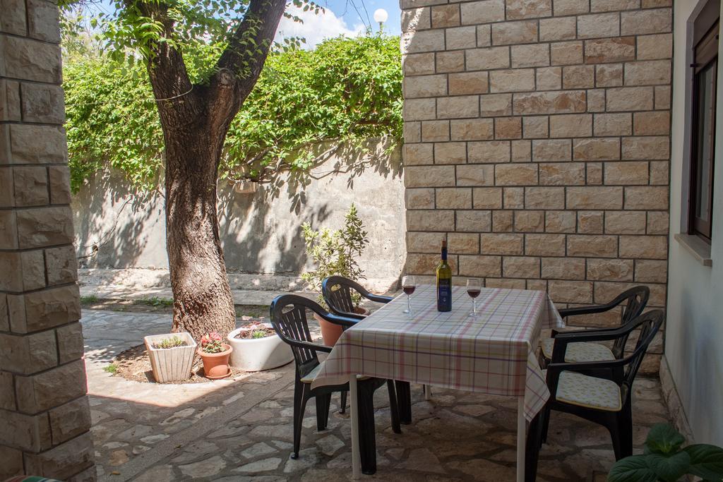 Apartments Nenad & Marija Pag Town Zewnętrze zdjęcie